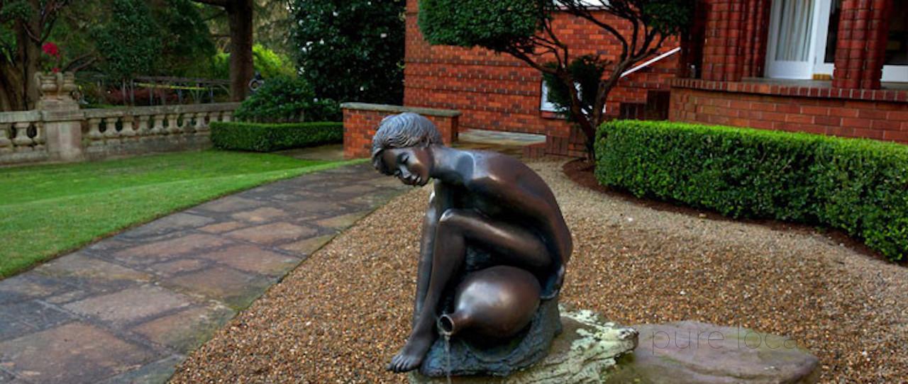 Statue